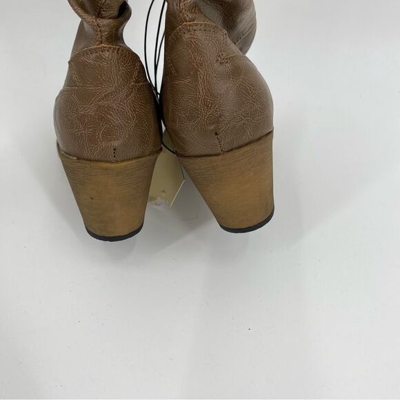 Charles Albert Tan Heeled Boots size 11 - Picture 3 of 5